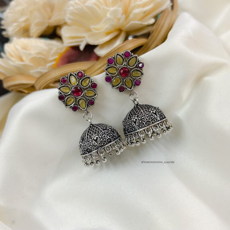 Maaree Jhumkas