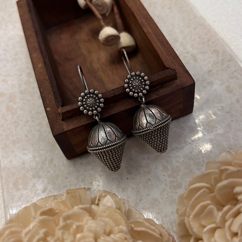 Kalee - Silver Look Alike Hooks