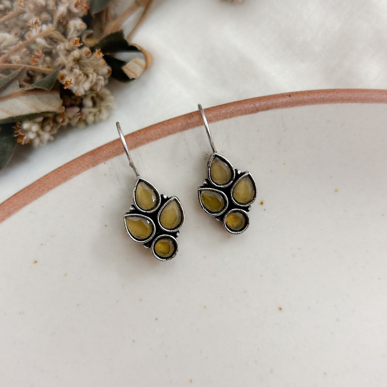 Mugai Floral Hooks - Image 3