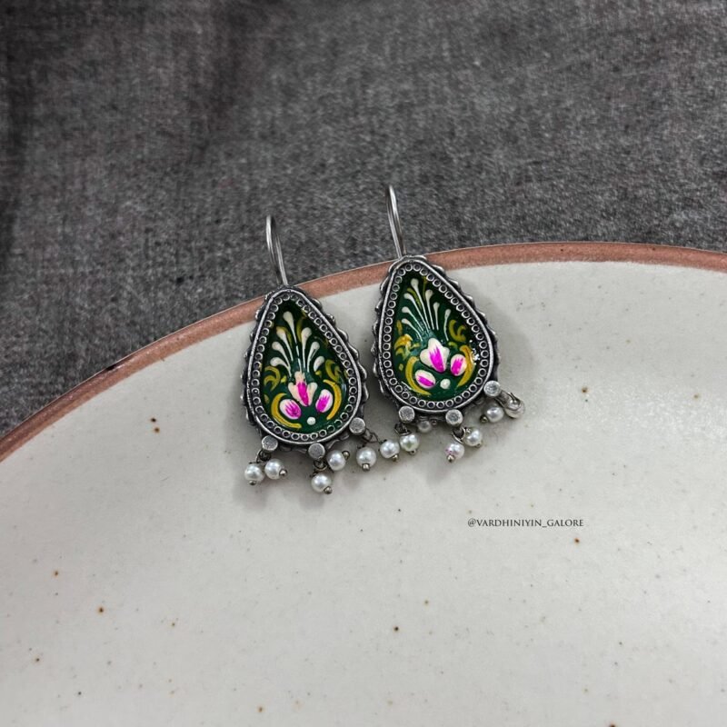 Shruvi Tanjore Handpainted Hooks - Image 9
