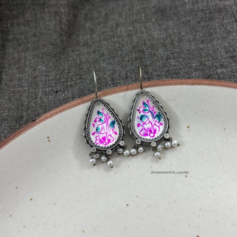 Shruvi Tanjore Handpainted Hooks - Image 7
