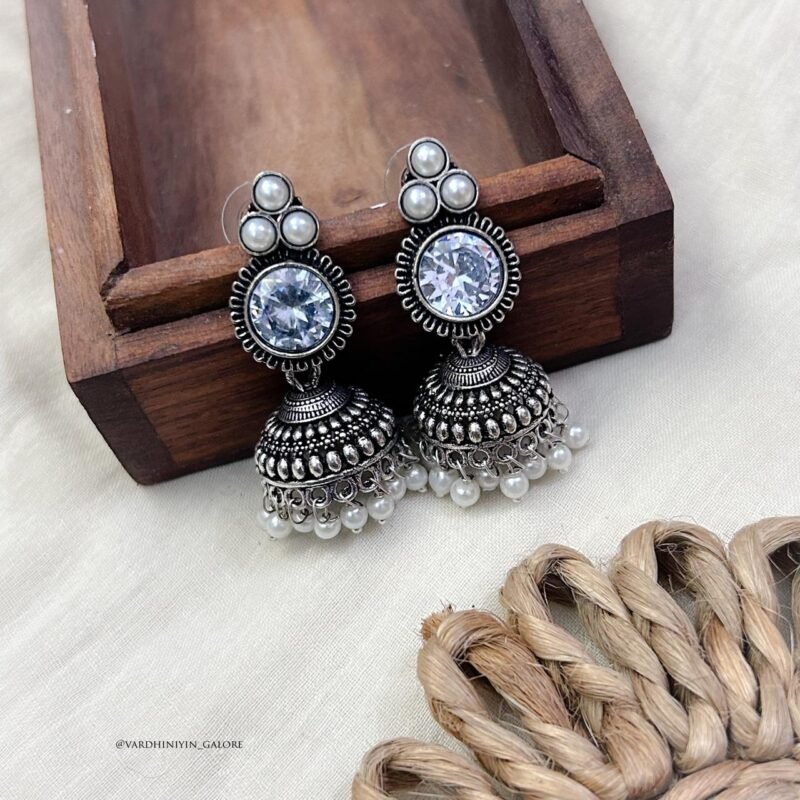 Vihana Jhumkas