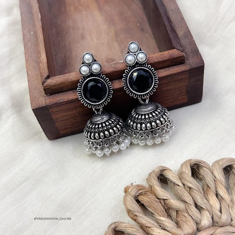Vihana Jhumkas - Image 2