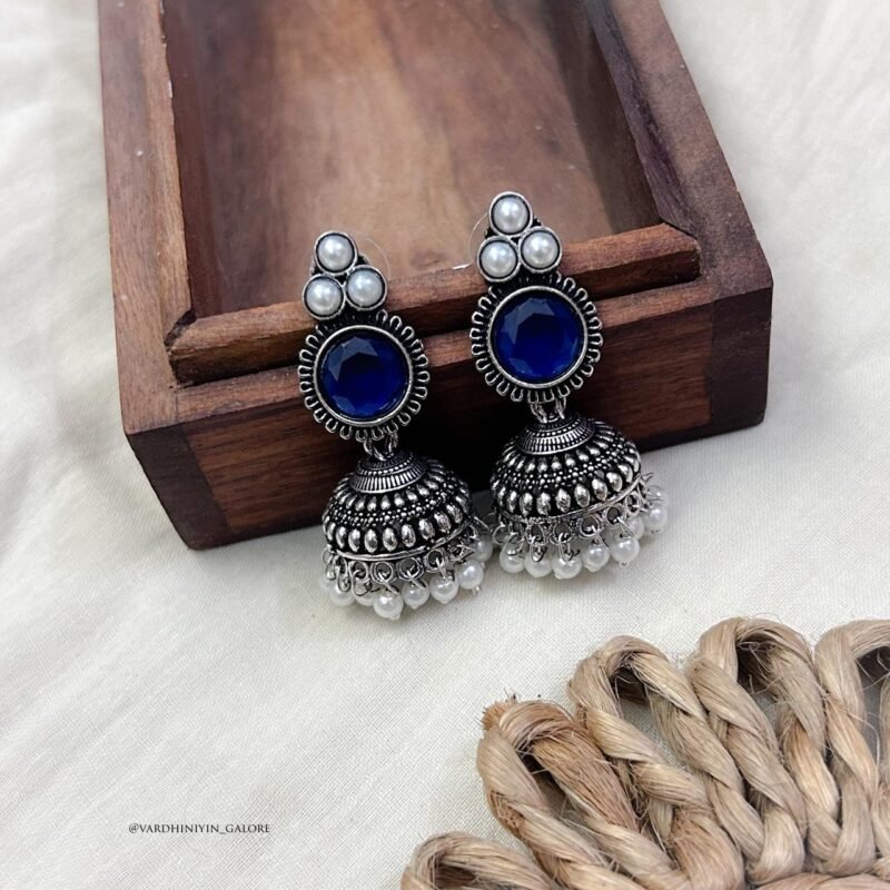 Vihana Jhumkas - Image 6