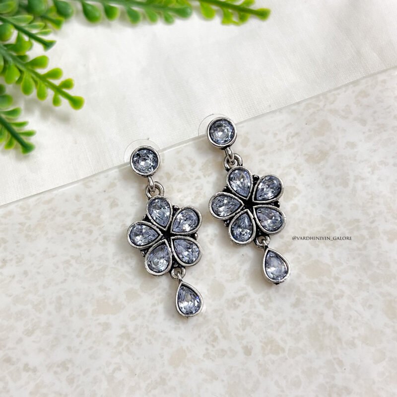 Hiranya Floral Studs