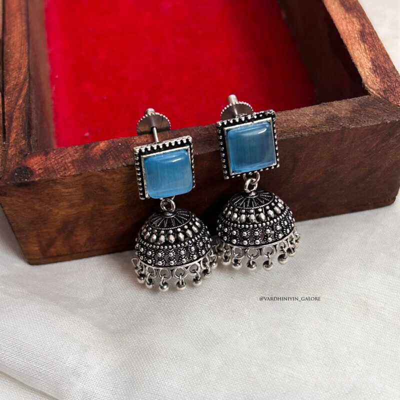 Isai Jhumkas