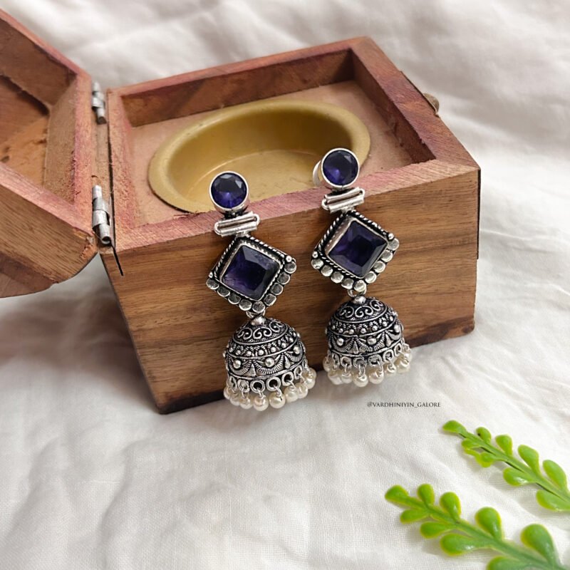 Vasundara Layer Jhumkas - Image 4