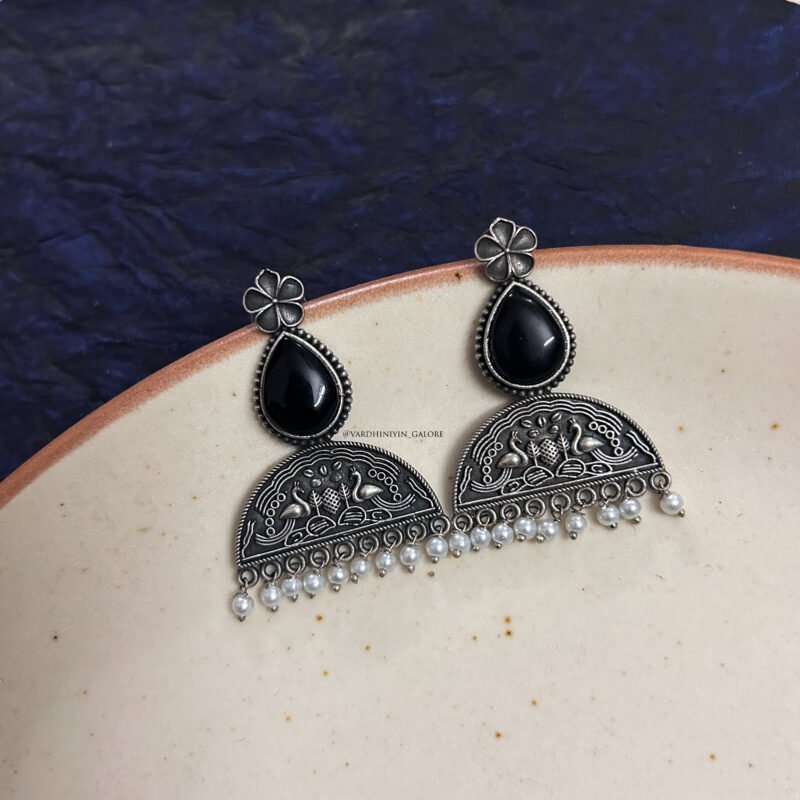 Ishra Danglers