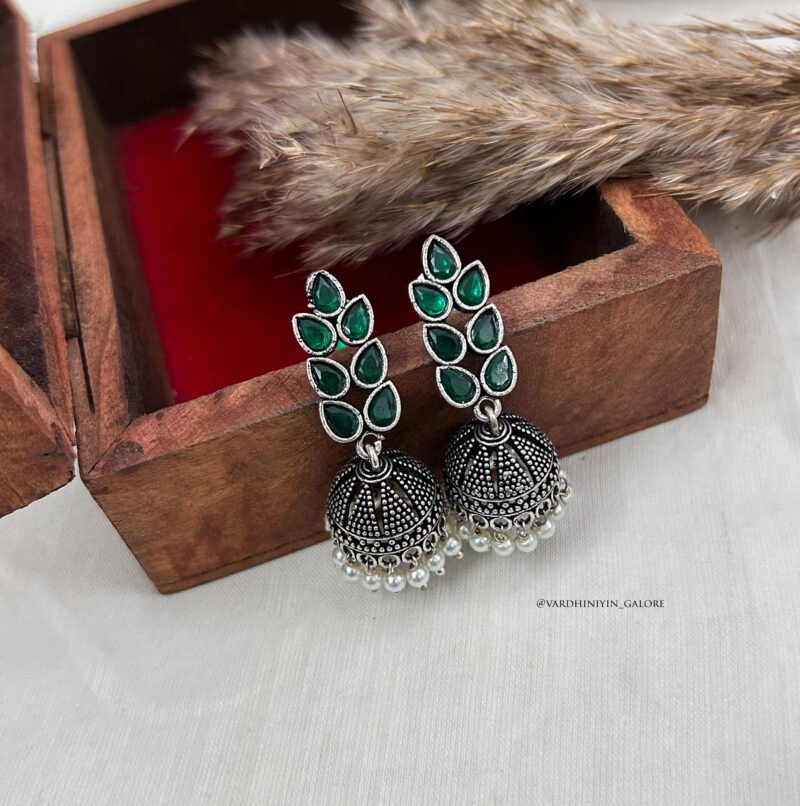 Pranvi Leaf Jhumkas - Image 4