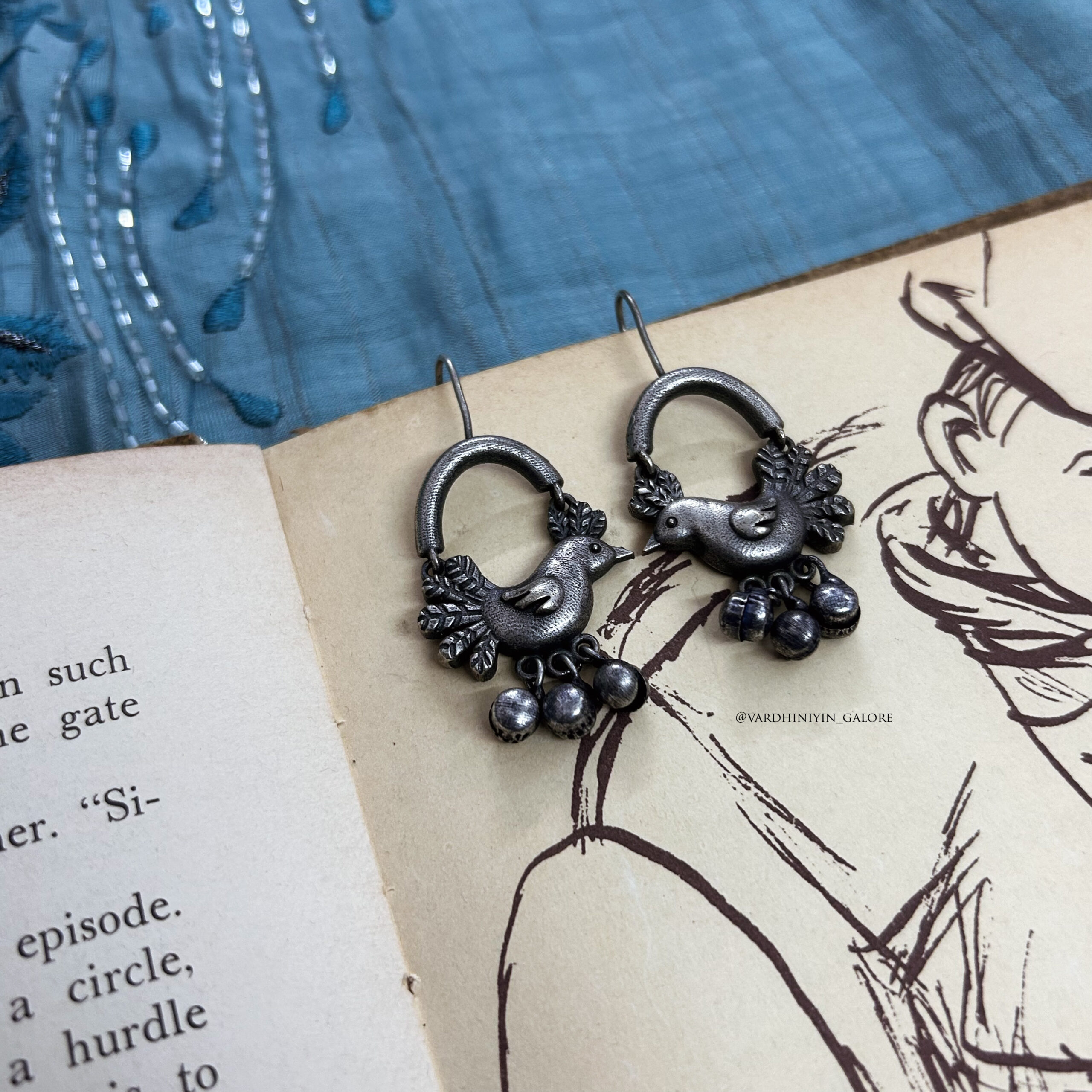 Swing Bird Brass Hooks