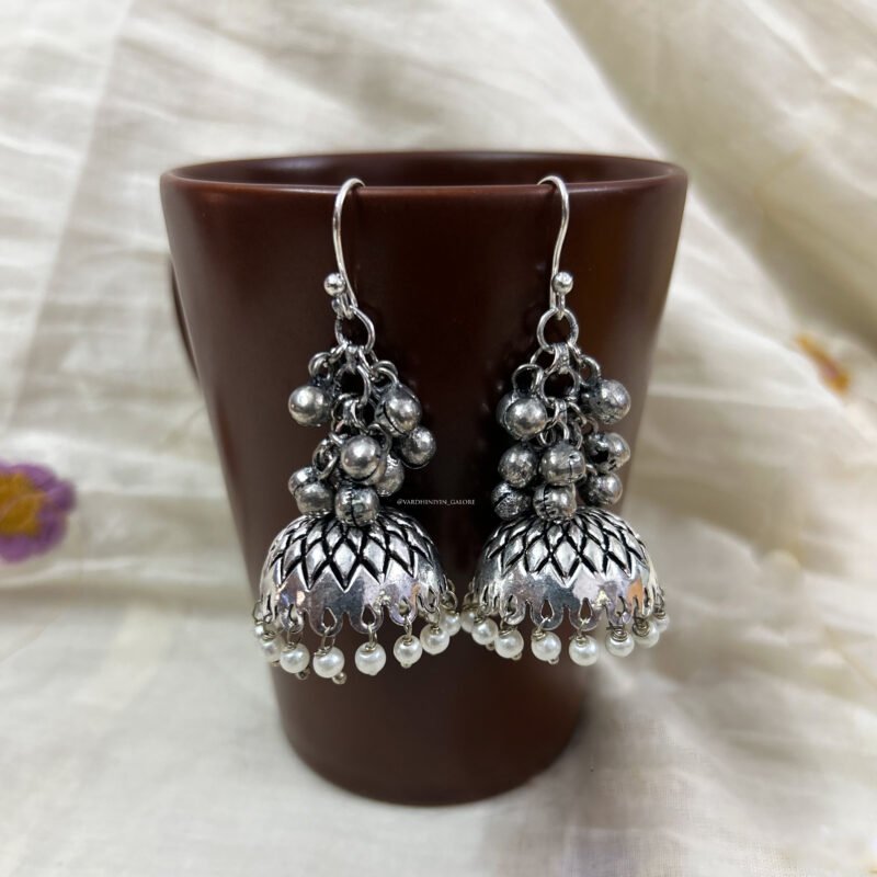 Tejal Gungroo Hook Jhumkas