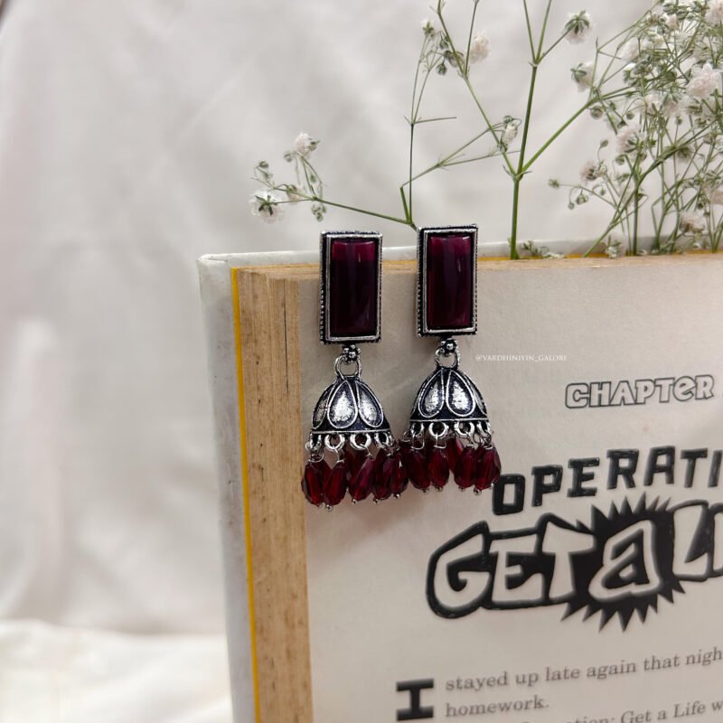Tikki Rectangular Jhumkas - Image 2