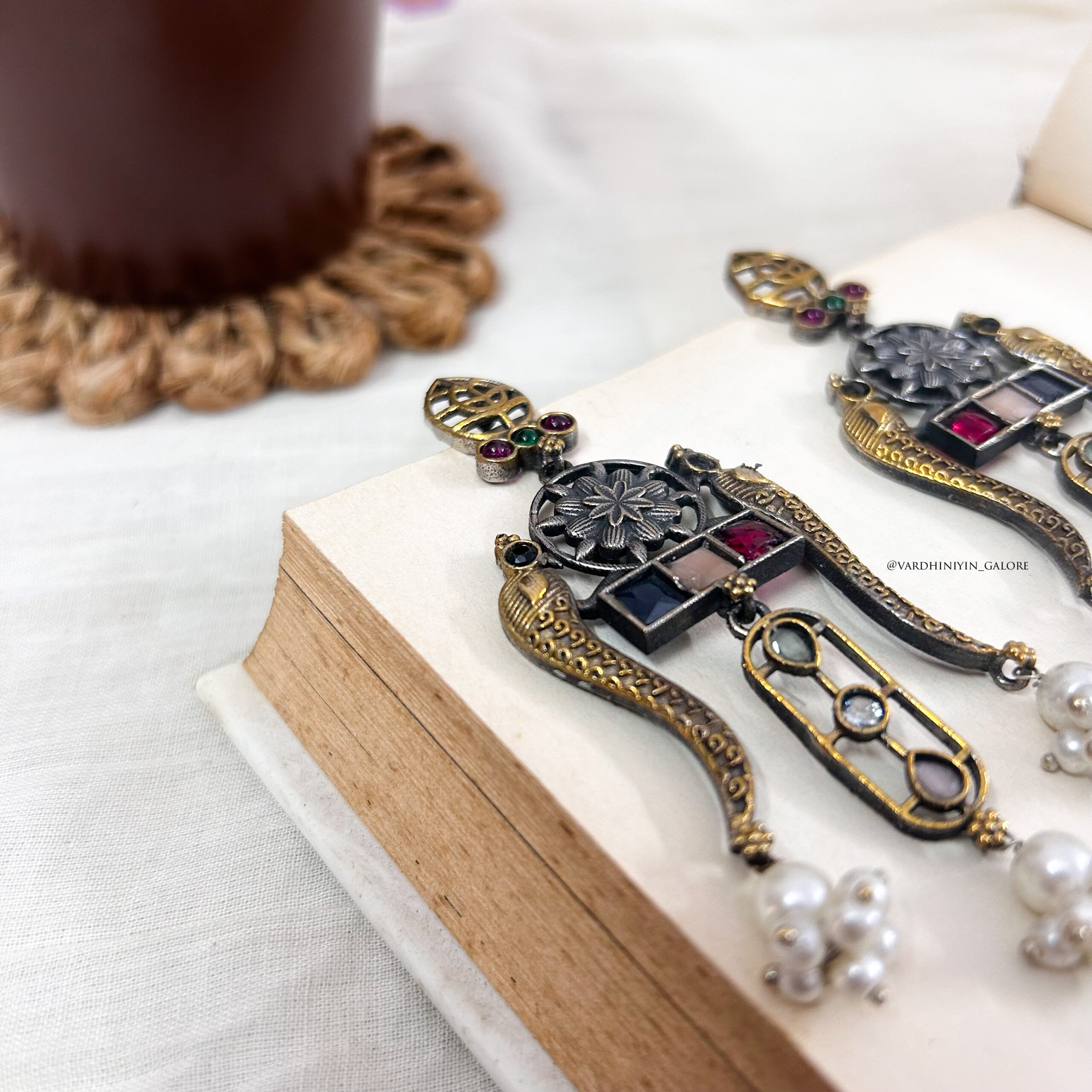 Chimihi - Dual Tone On Fleek Danglers - Image 2