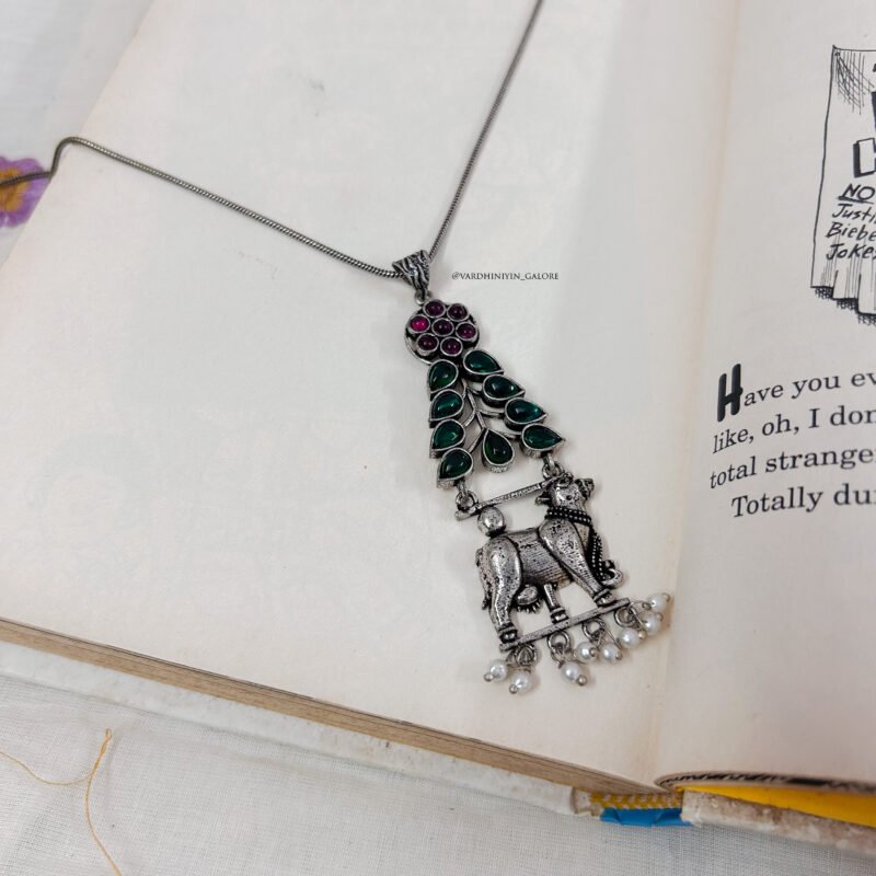 Dhenu Pendant Chain - Ruby with Green