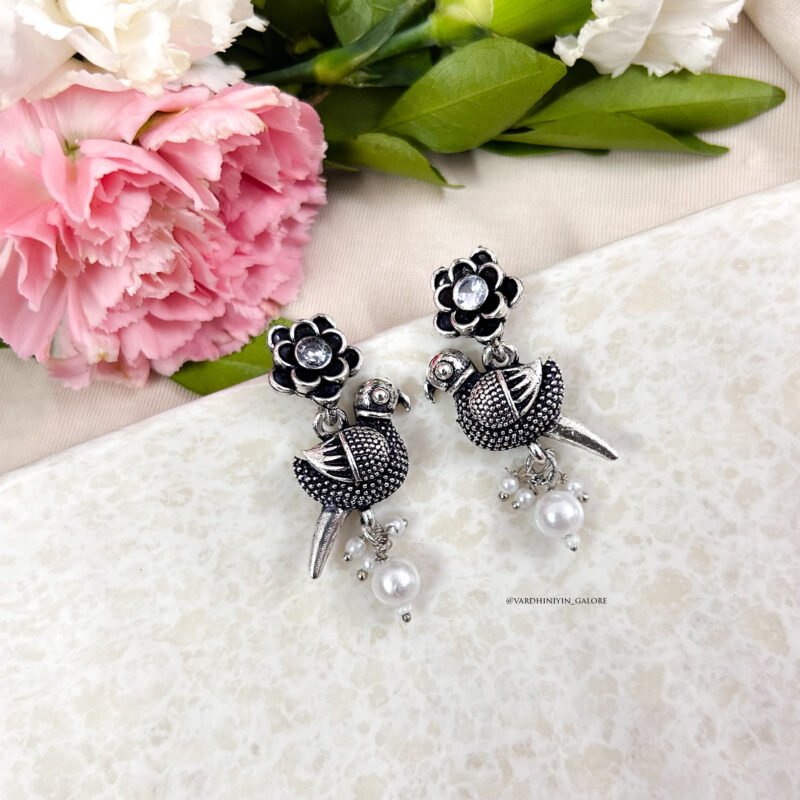Pakshi Danglers