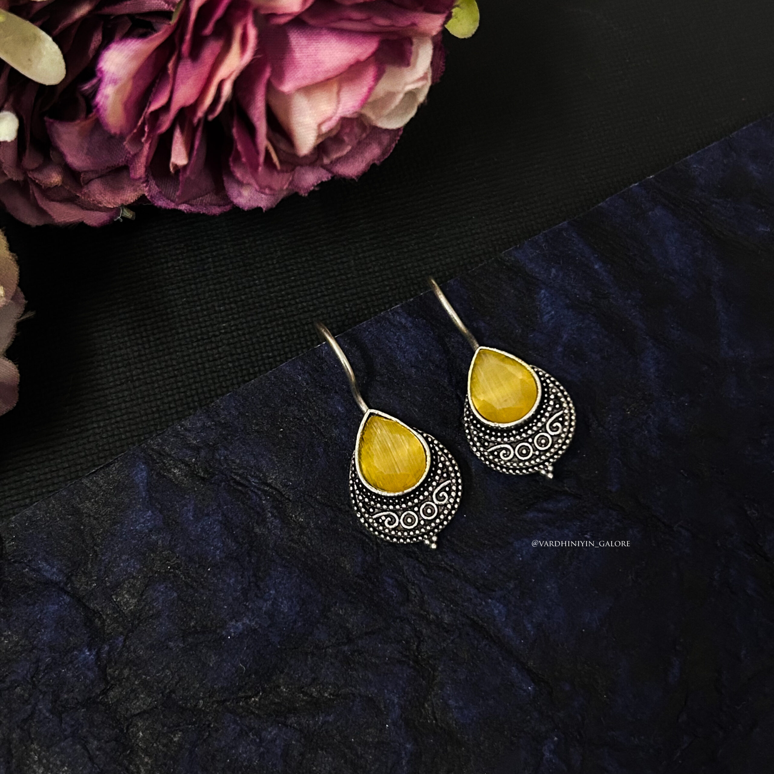 Brishti Cute Dailywear Hooks - Image 3