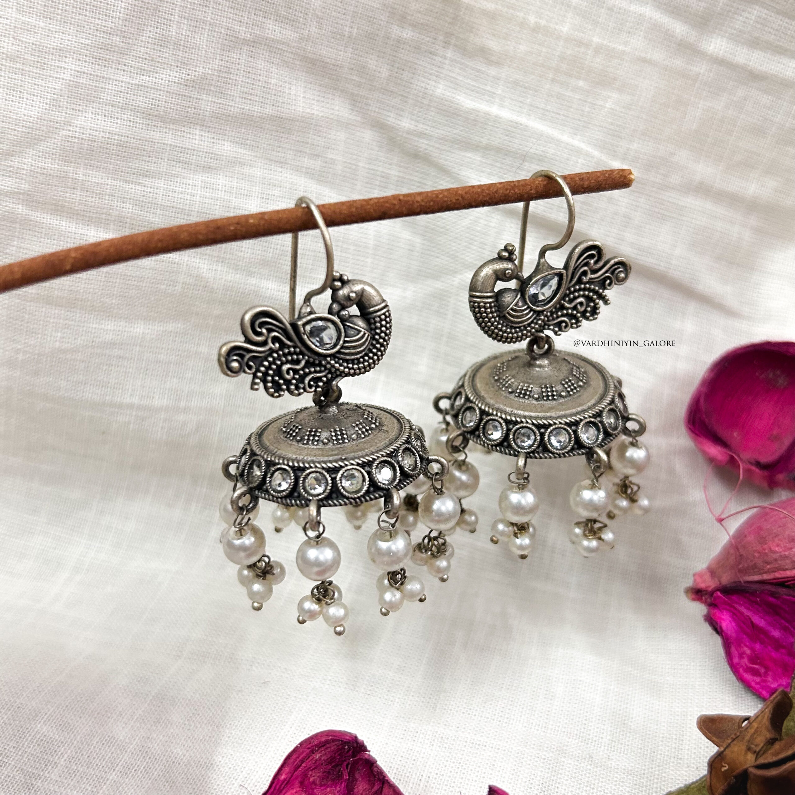 SaanVi Hook Jhumkas - Image 2