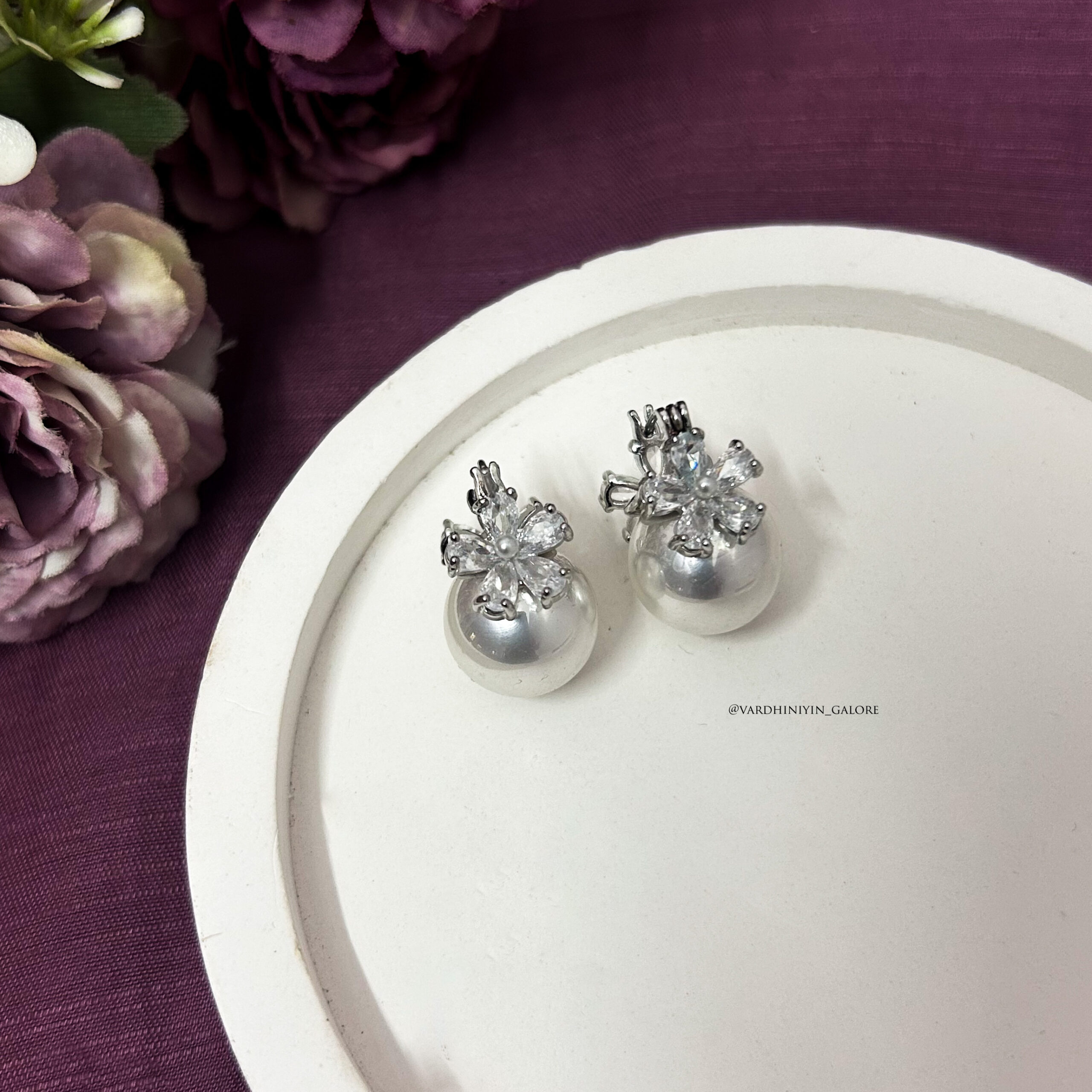 Floral Pearl - Reversable AD Studs
