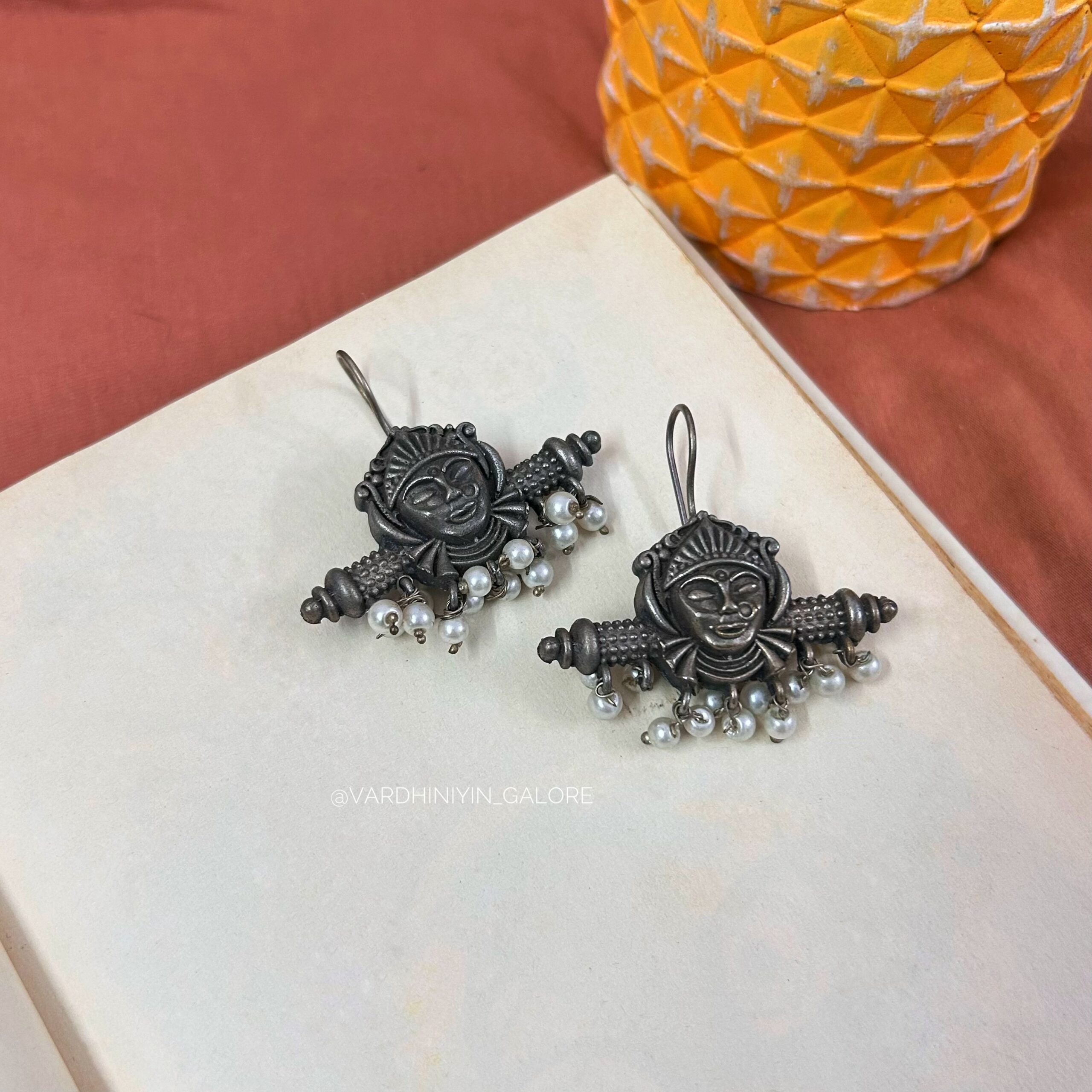 Wahyuni Hooks