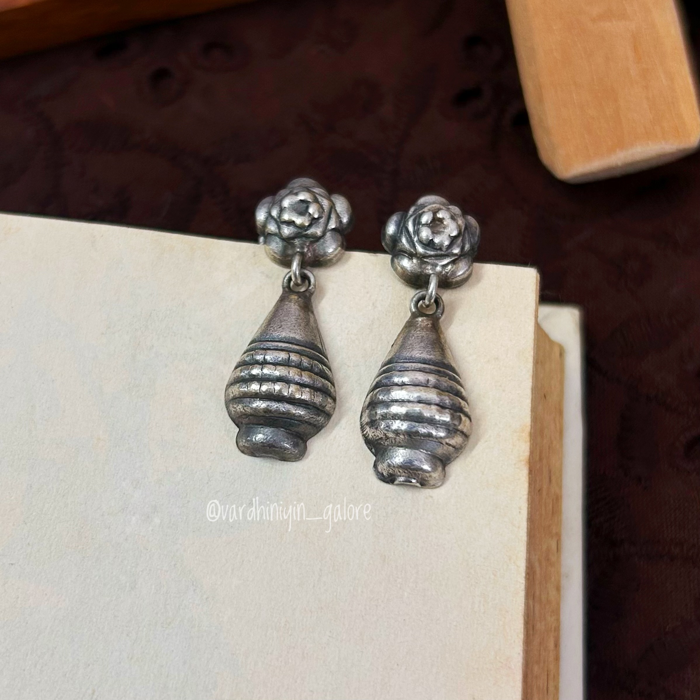 Yasmin Danglers - Image 3