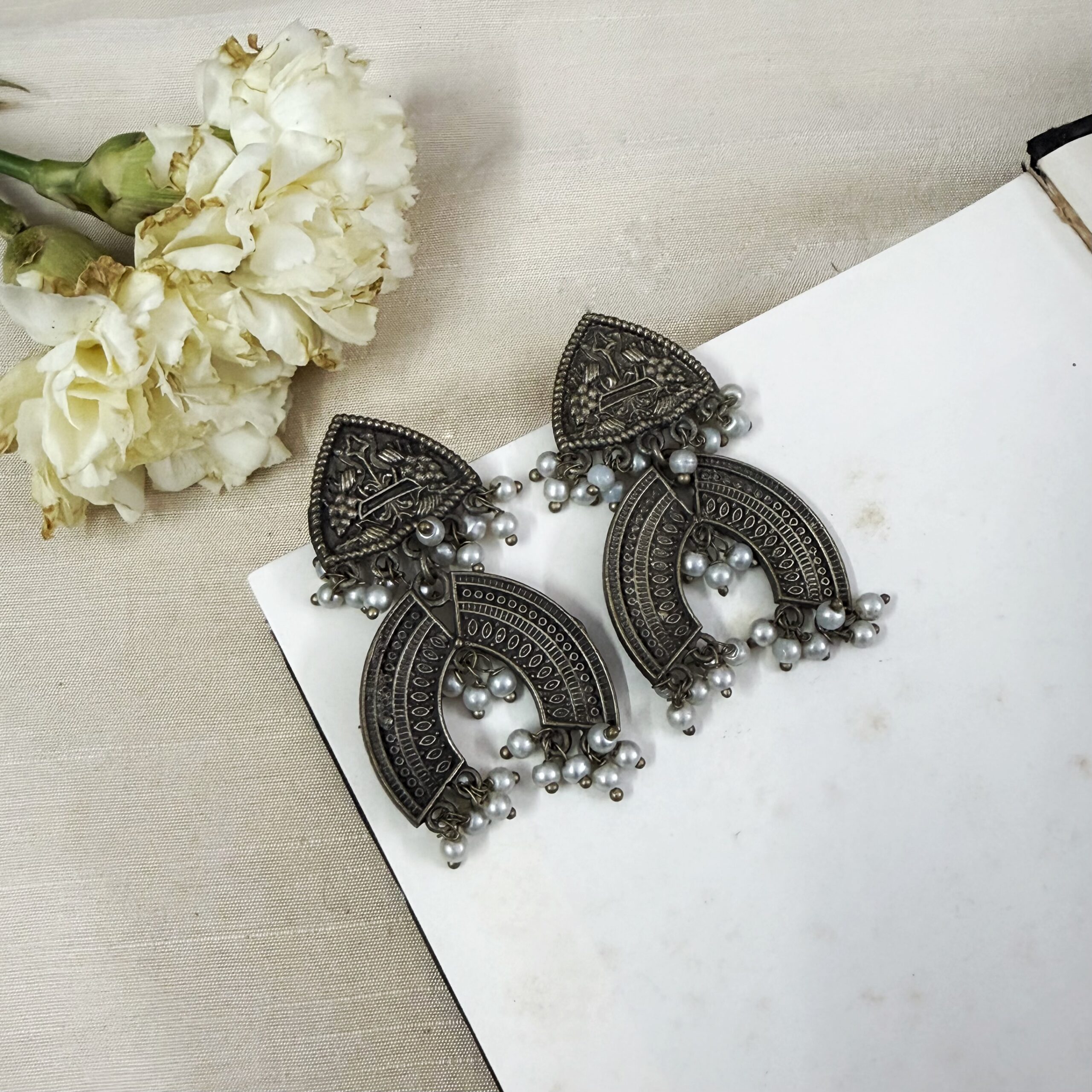 kamalnaya Danglers