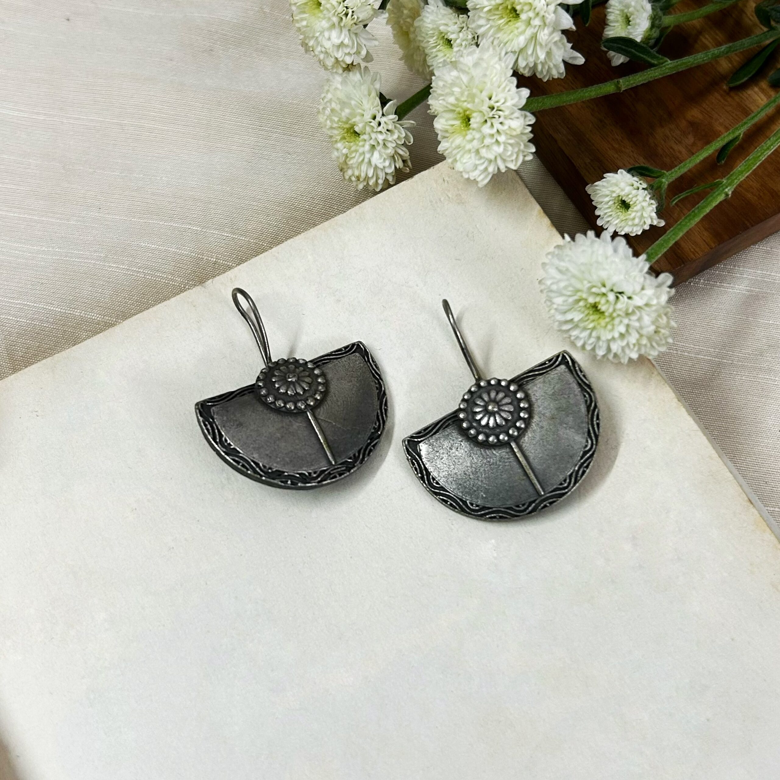 Demi Lune Hooks