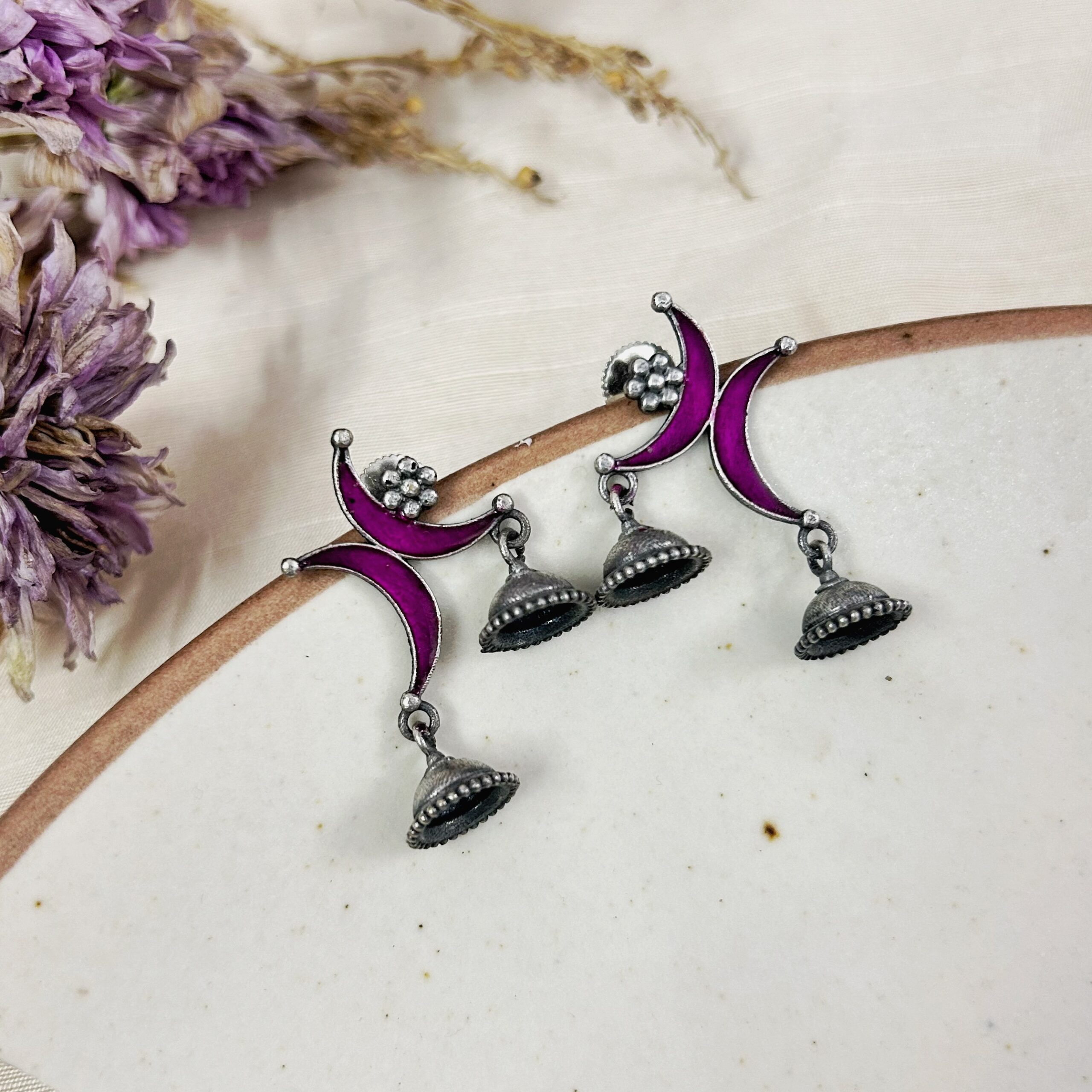 Mayuri Sunlit Studs