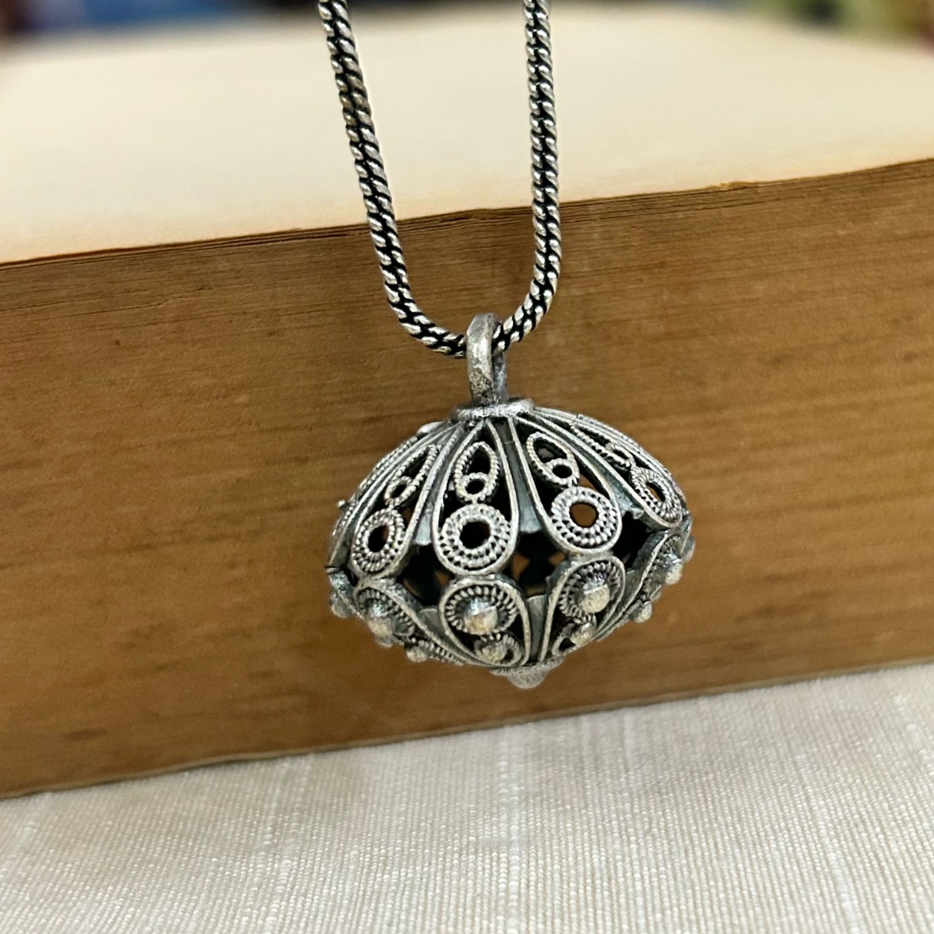 Vintage Filigree Chain - Image 3